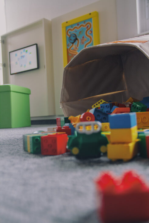 Spielezimmer mit Spielzeug